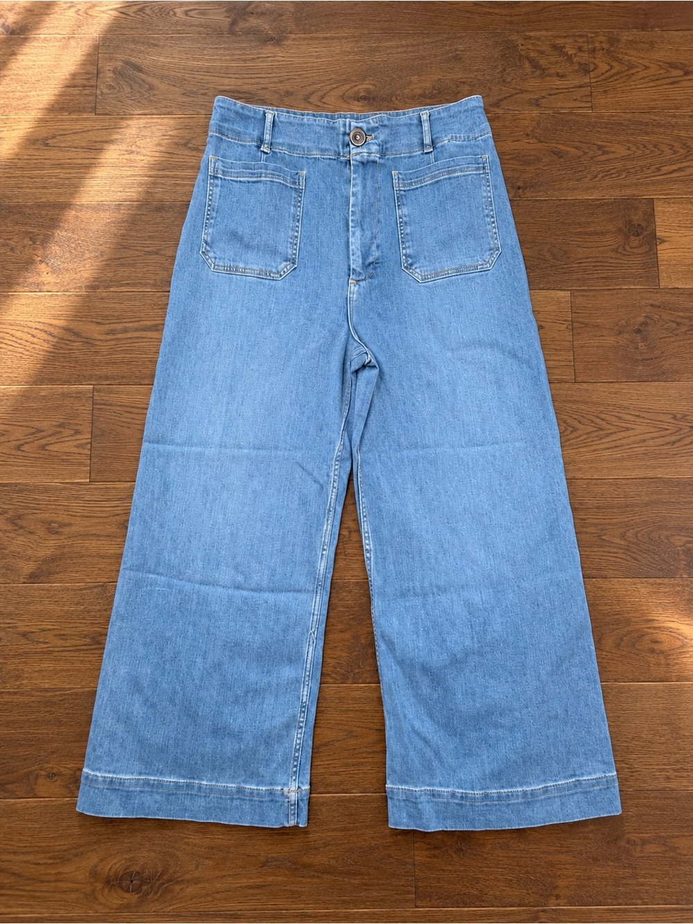 Light Blue Wide-Leg Women's Jeans